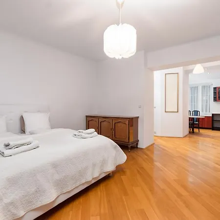 Krakowskie Przedmieście 69 By Homeprime Apartament