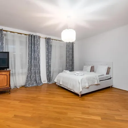 Krakowskie Przedmiescie 69 By Homeprime Apartament Warszawa