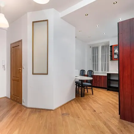 Krakowskie Przedmieście 69 By Homeprime