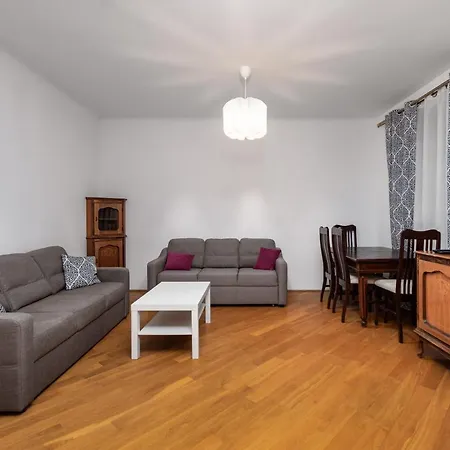 Krakowskie Przedmiescie 69 By Homeprime *