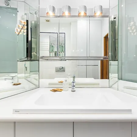 Apartament Krakowskie Przedmiescie 69 By Homeprime