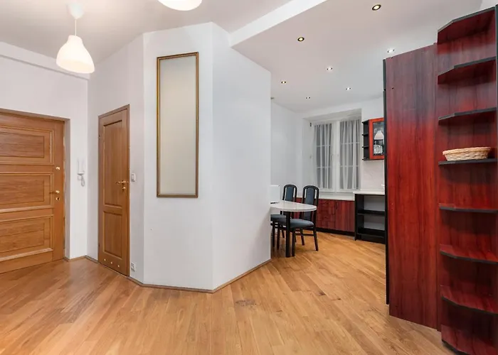 Krakowskie Przedmiescie 69 By Homeprime